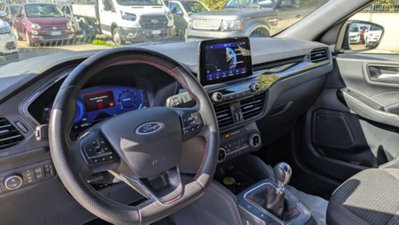 Ford Kuga 1.5 EcoBoost 150 CV 2WD ST-Line (4)