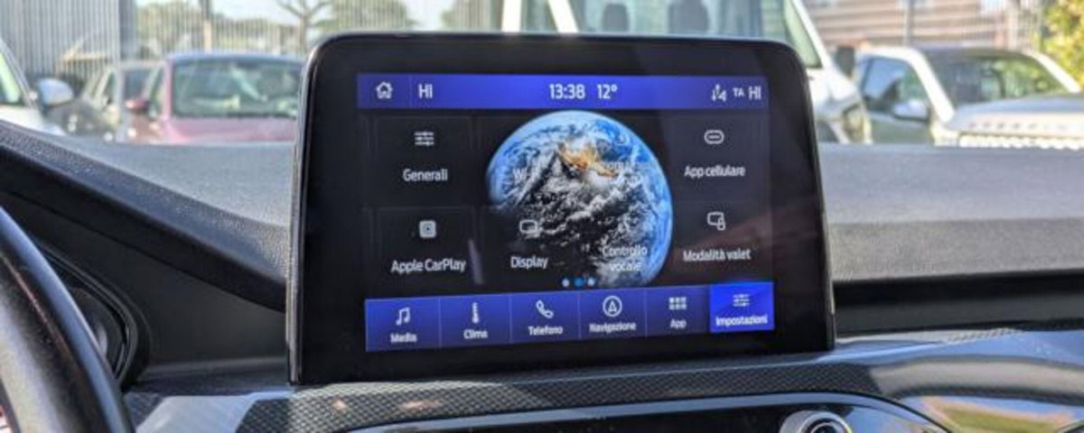 Ford Kuga 1.5 EcoBoost 150 CV 2WD ST-Line (9)