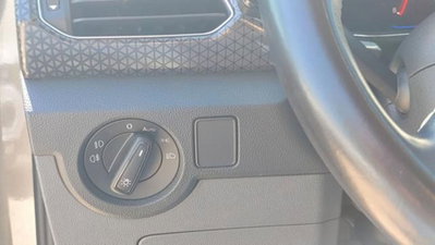 Volkswagen T-Cross 1.0 TSI 110 CV Sport (14)