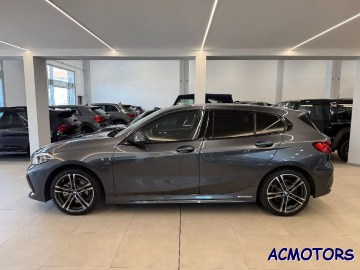 BMW Serie 1 116d 2.0 116CV cat 5 porte Attiva DPF (2)