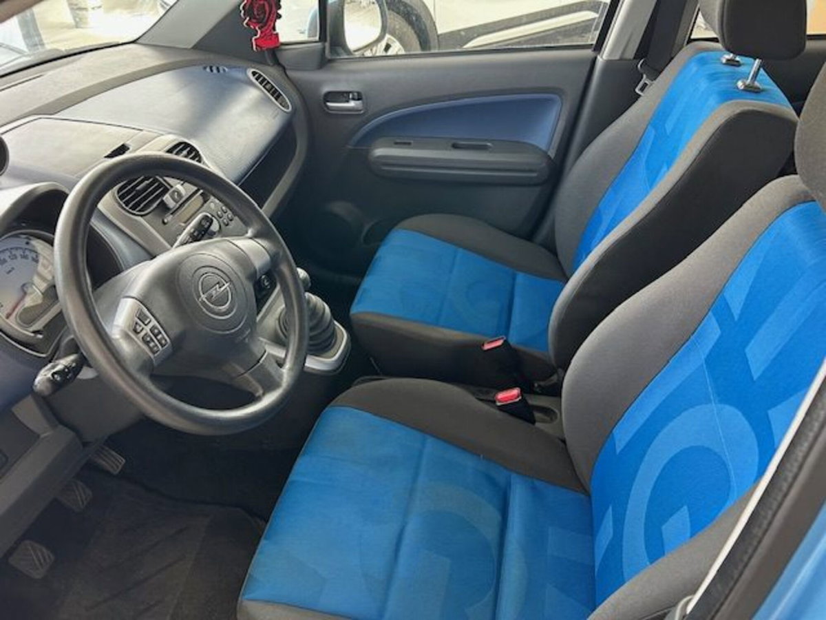 Opel Agila 1.0 12V 65CV Enjoy (9)