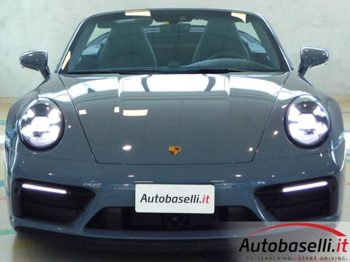 Porsche 911 Cabrio Cabrio 3.0 Carrera 4 GTS (12)