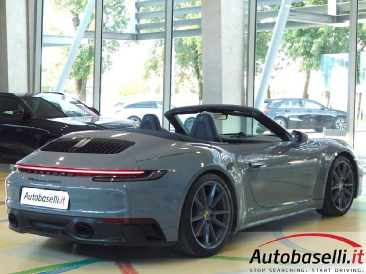 Porsche 911 Cabrio Cabrio 3.0 Carrera 4 GTS (18)