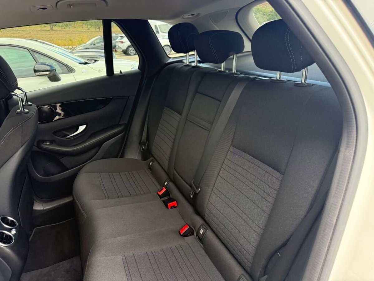 Mercedes-Benz GLC SUV 200 d 4Matic Business (15)