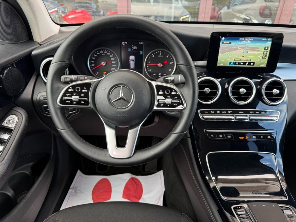 Mercedes-Benz GLC SUV 200 d 4Matic Business (20)