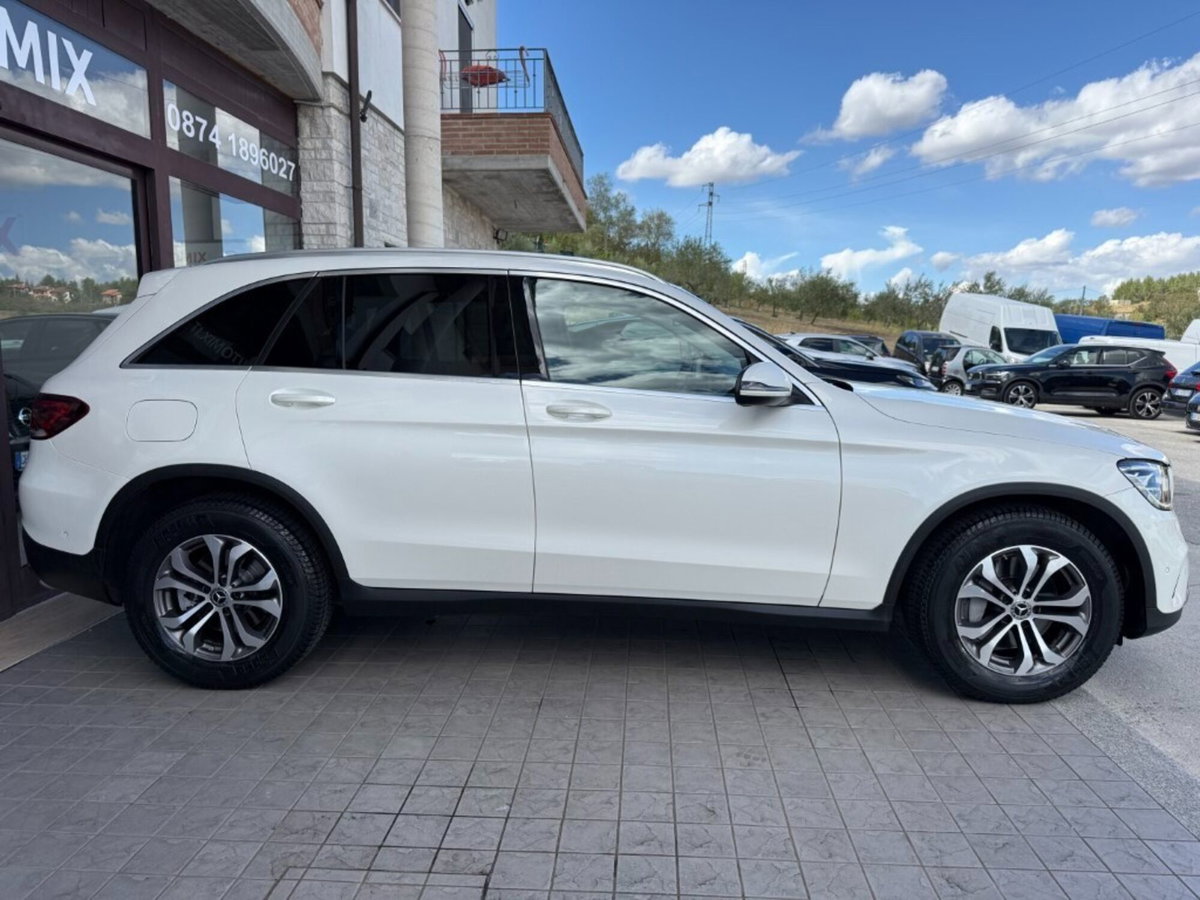Mercedes-Benz GLC SUV 200 d 4Matic Business (4)