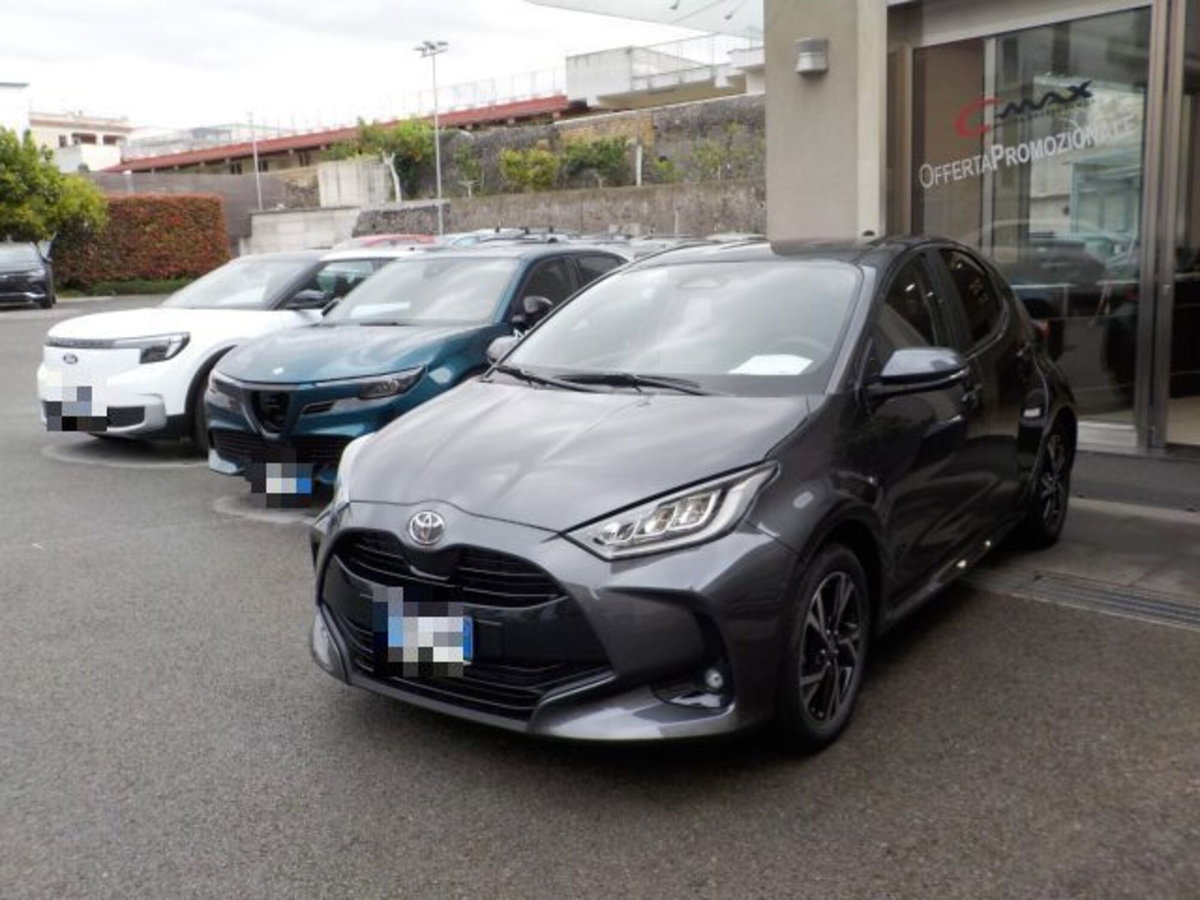 Toyota Yaris 115 Yaris (2)