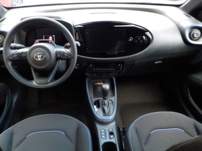 Toyota Aygo X 1.5 hybrid e-cvt (7)