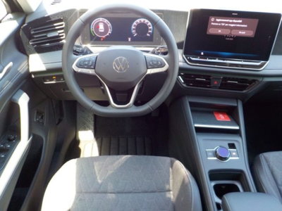 Volkswagen Tiguan 1.5 etsi Edition 130cv dsg (8)
