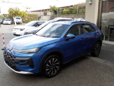 Volkswagen T-Roc 1.5 etsi Life 115cv dsg (9)