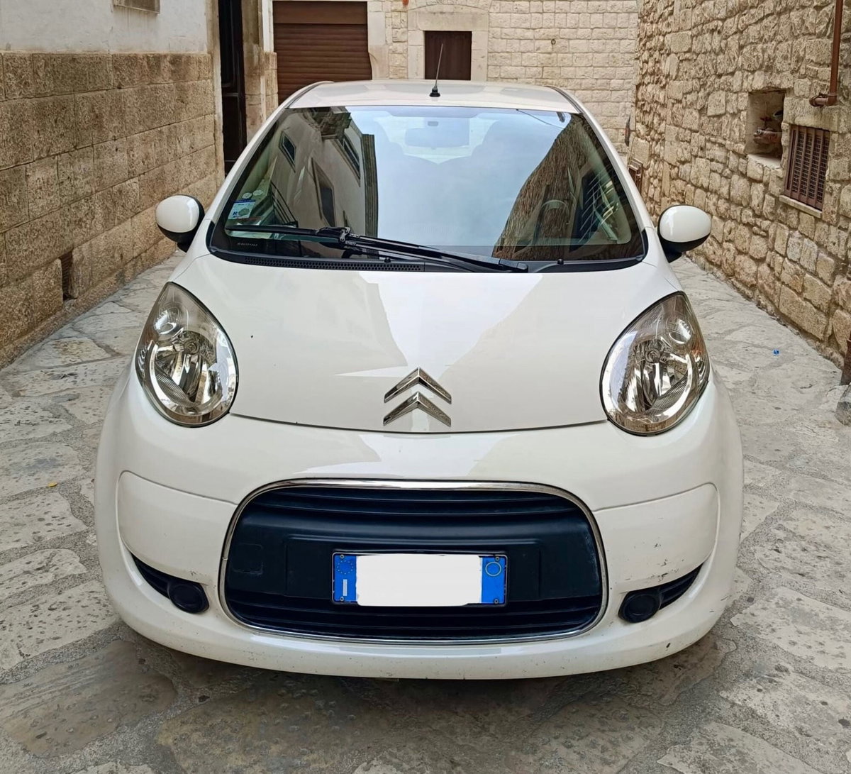 Citroen C1 1.0 5 porte airdream AMIC1 (2)