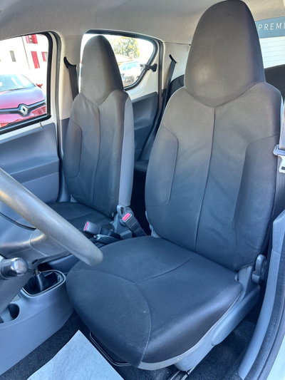 Toyota Aygo 1.0 12V VVT-i 5 porte Sol Connect (10)