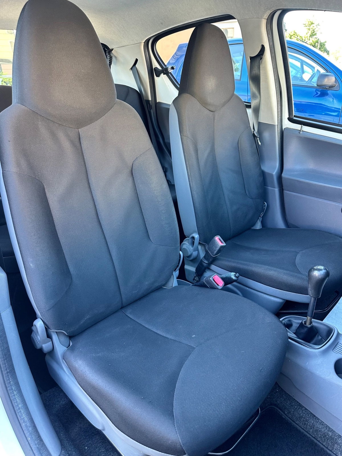 Toyota Aygo 1.0 12V VVT-i 5 porte Sol Connect (12)
