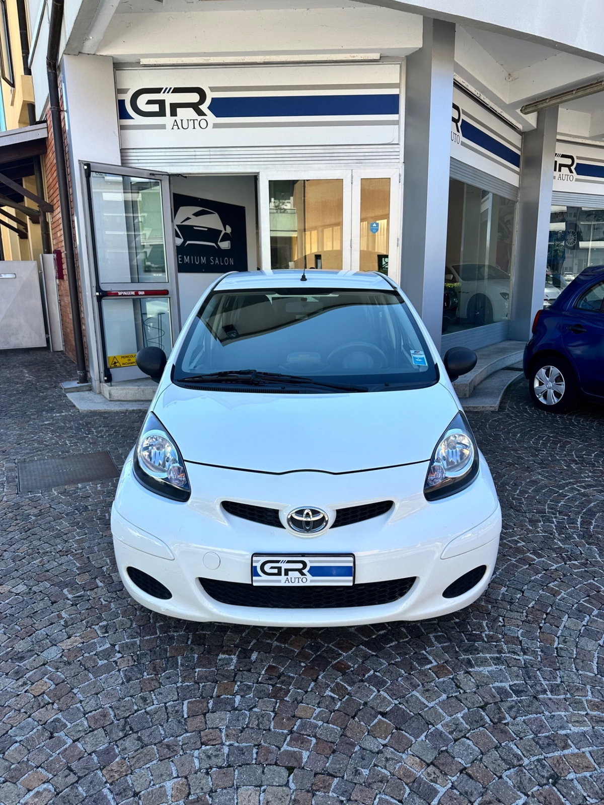 Toyota Aygo 1.0 12V VVT-i 5 porte Sol Connect (2)