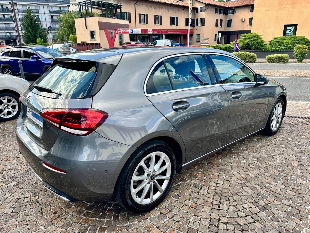 Mercedes-Benz Classe A 180 d Automatic Sport (6)