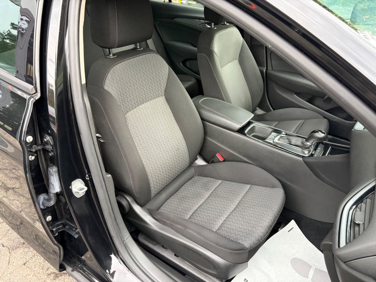 Opel Insignia Station Wagon 2.0 CDTI S&S aut. Sports Business (10)