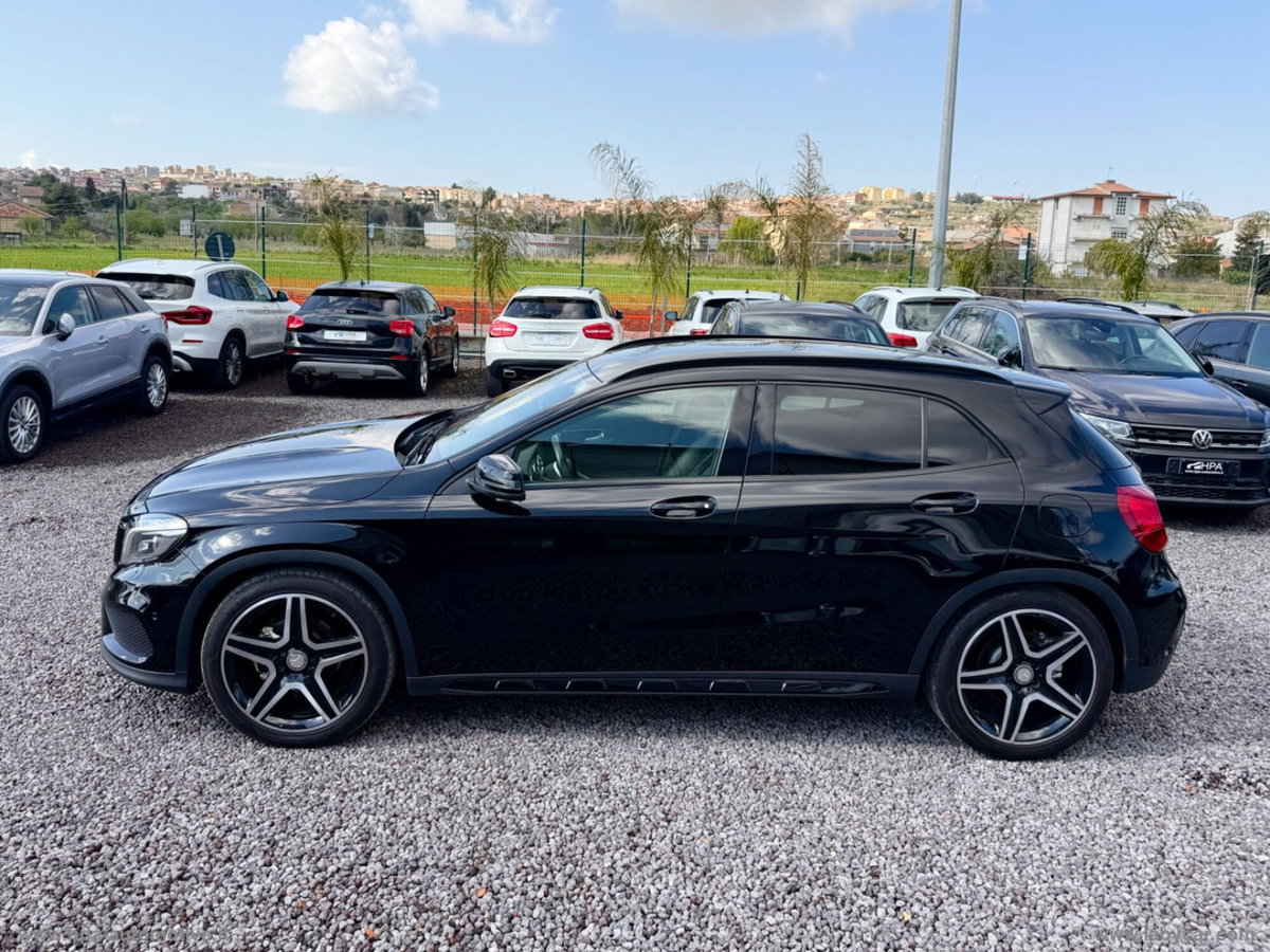 Mercedes-Benz GLA SUV 200 CDI Premium (8)