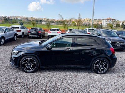Mercedes-Benz GLA SUV 200 CDI Premium (8)