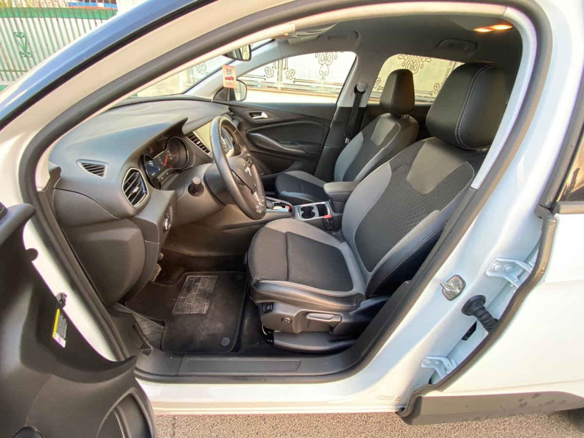 Opel Grandland X 1.5 diesel Ecotec Start&Stop aut. Ultimate (12)