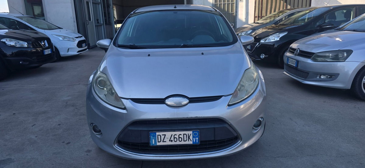 Ford Fiesta 1.4 TDCi 5p. Ghia (11)