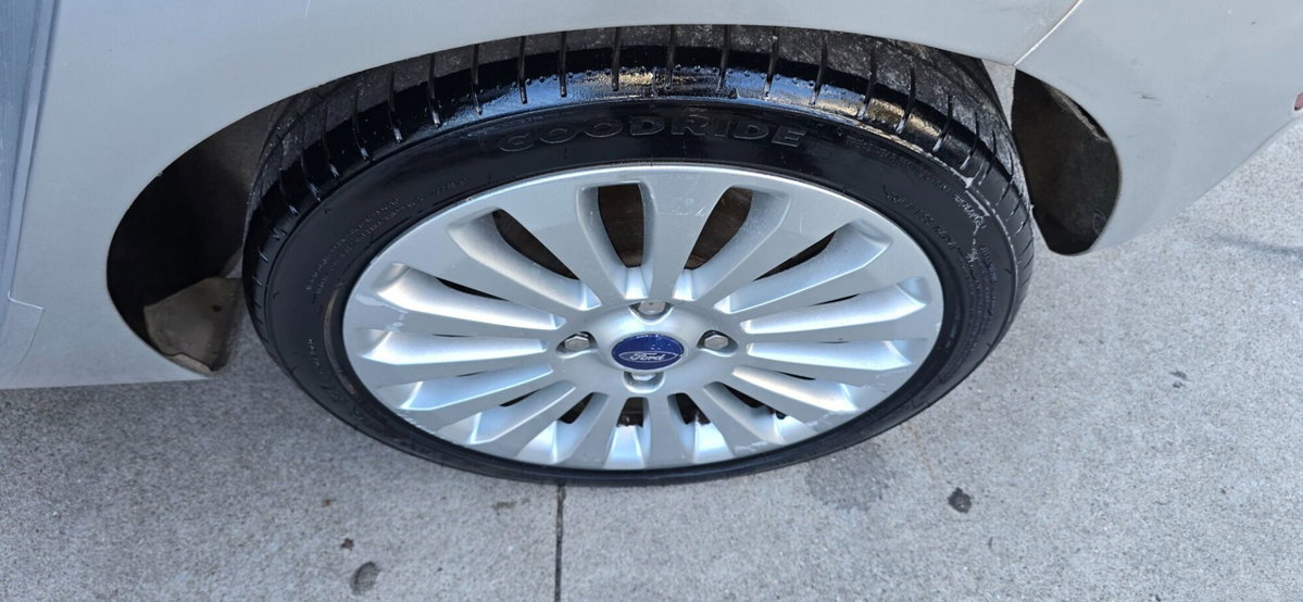 Ford Fiesta 1.4 TDCi 5p. Ghia (16)