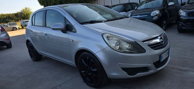 Opel Corsa 1.2i 16V cat 5 porte Cosmo (2)