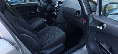 Opel Corsa 1.2i 16V cat 5 porte Cosmo (20)