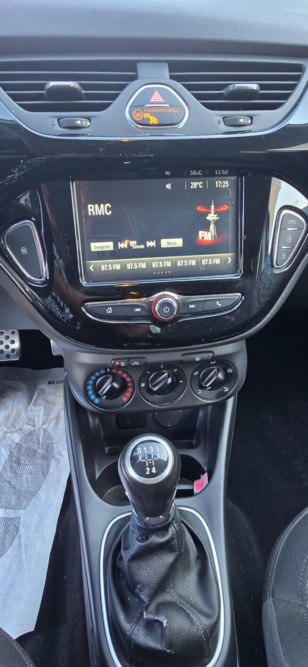 Opel Corsa 1.4 90CV GPL Tech 5 porte Advance (16)