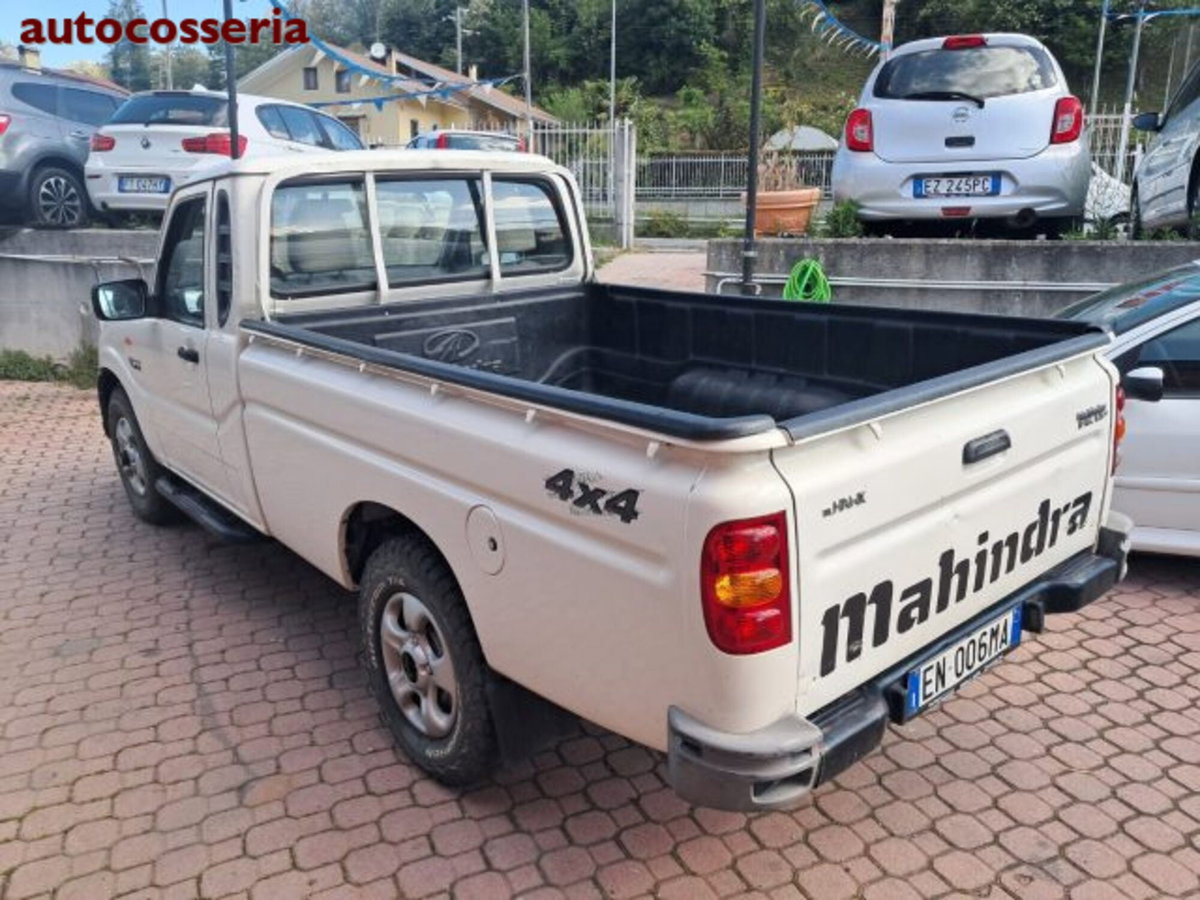 Mahindra Goa Pick-up 2.2 CRDe 16V 4WD SC Trilaterale Pick-Up (4)