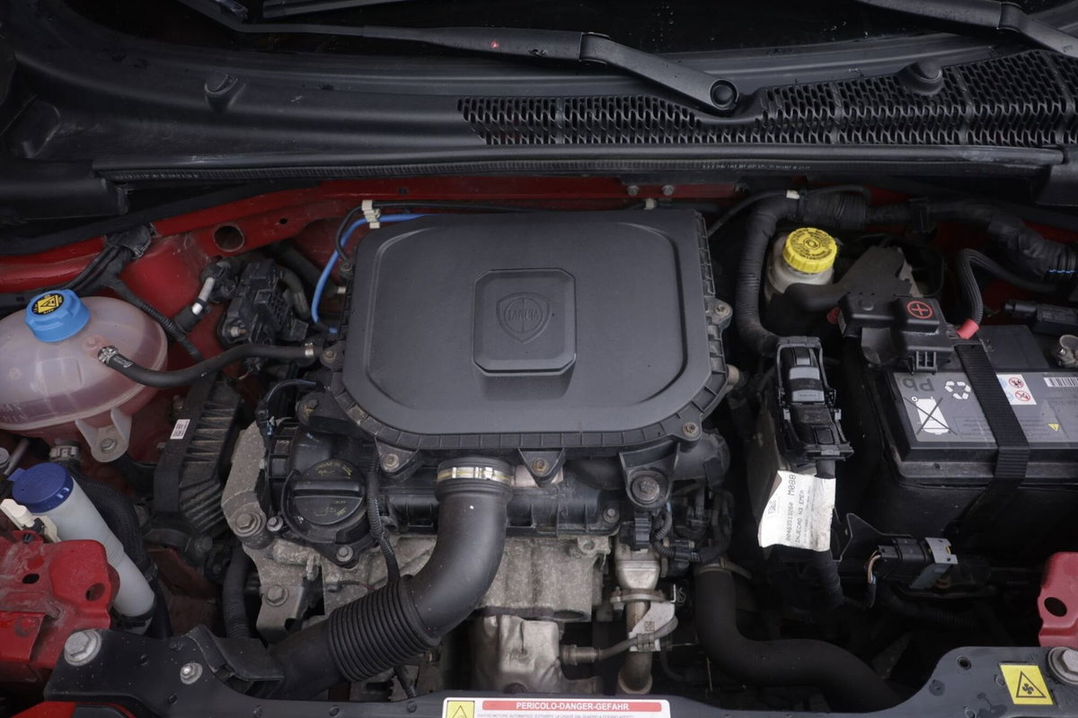 Lancia Ypsilon 1.0 FireFly 5 porte S&S Hybrid Silver Plus (19)