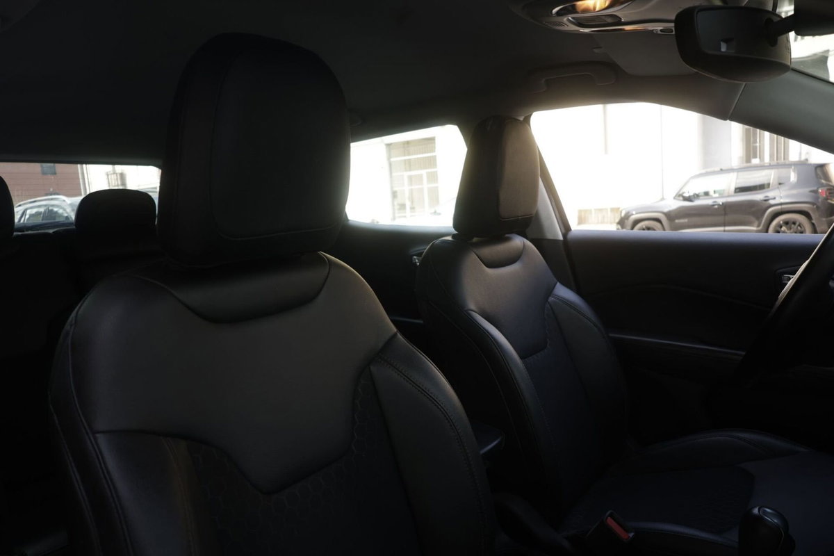 Jeep Compass 1.3 T4 190CV PHEV AT6 4xe Limited (6)