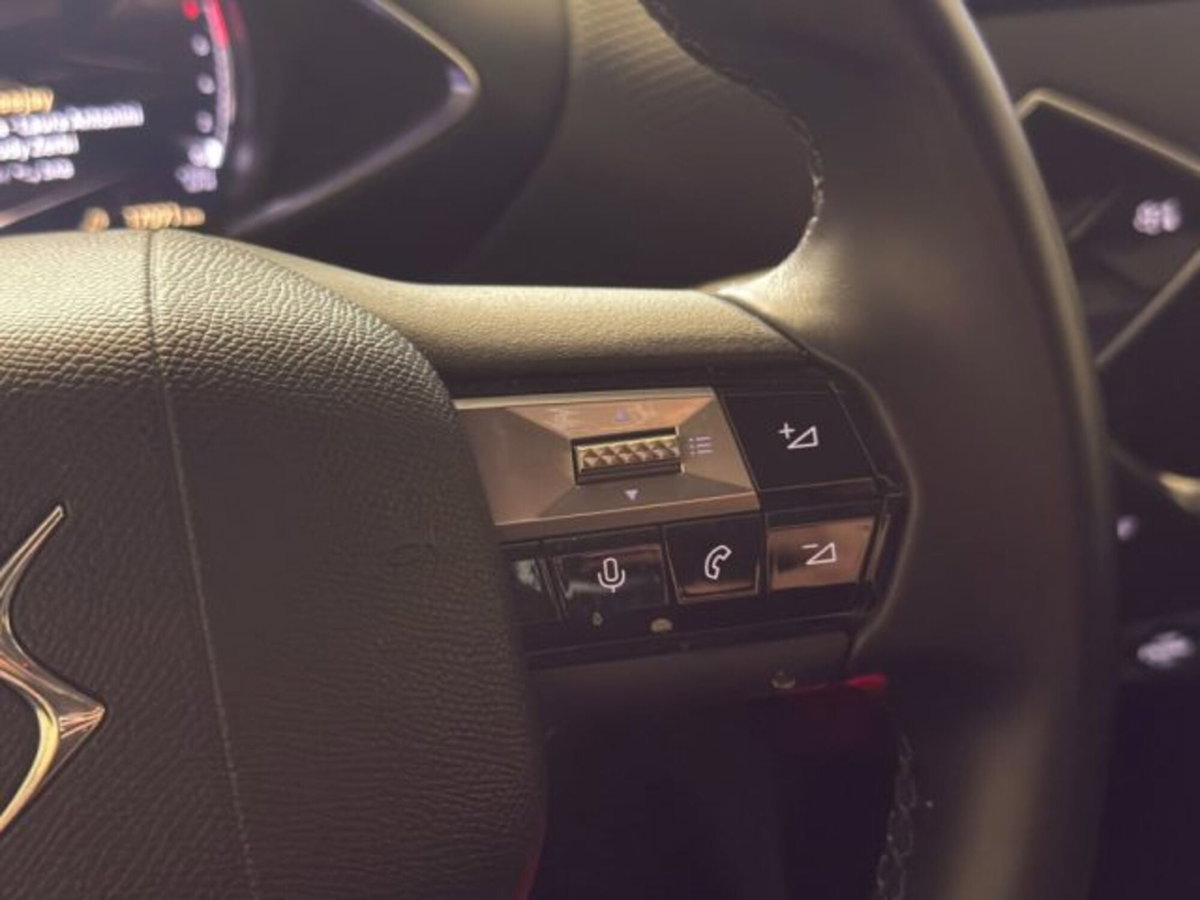 Ds DS 3 1.2 puretech Pallas 100cv (17)