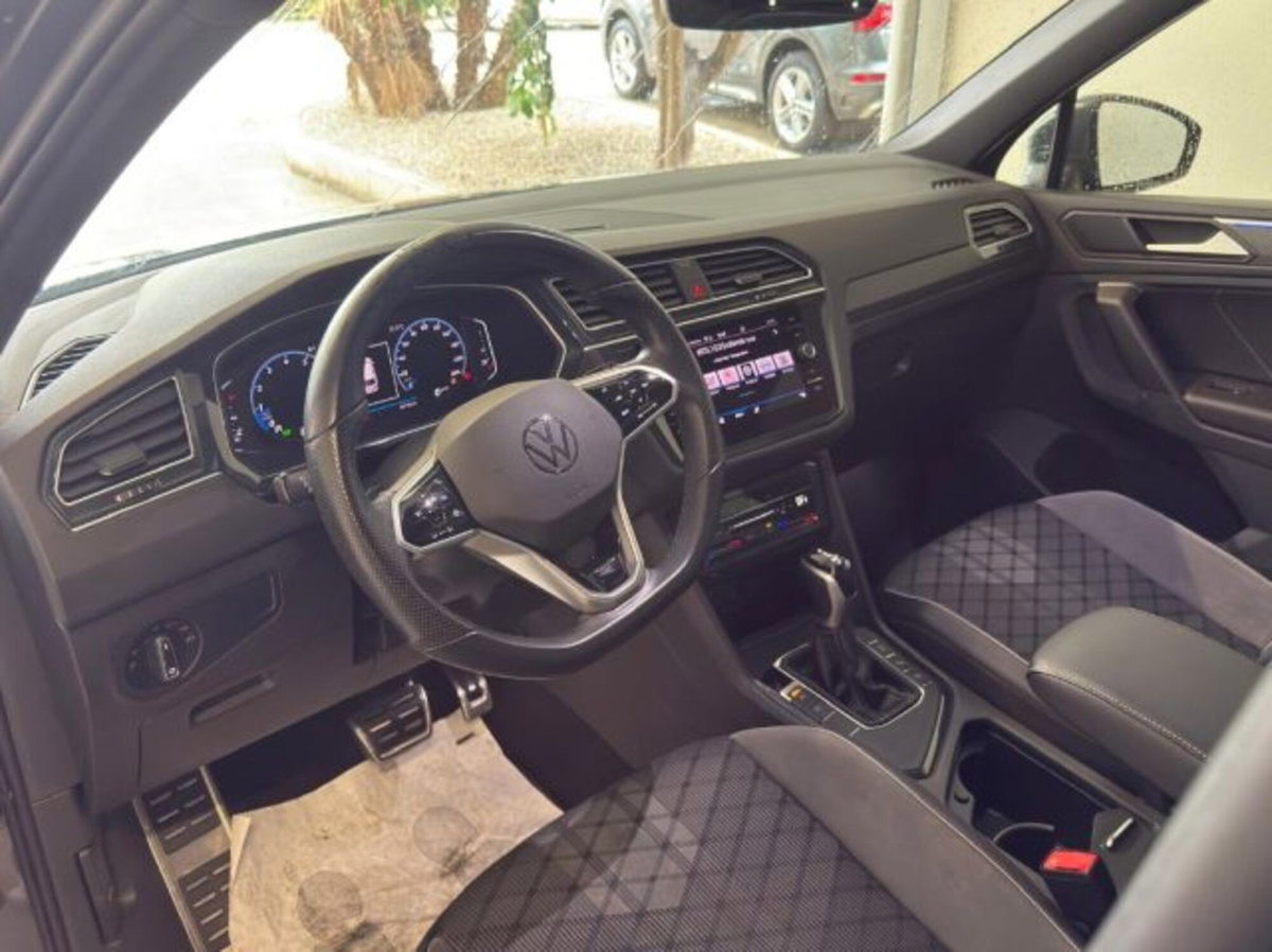 Volkswagen Tiguan 1.5 TSI 150 CV DSG ACT R-Line (10)
