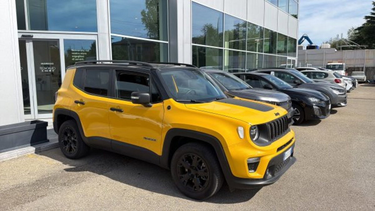 Jeep Renegade 1.3 t4 phev North Star 4xe at6 (2)