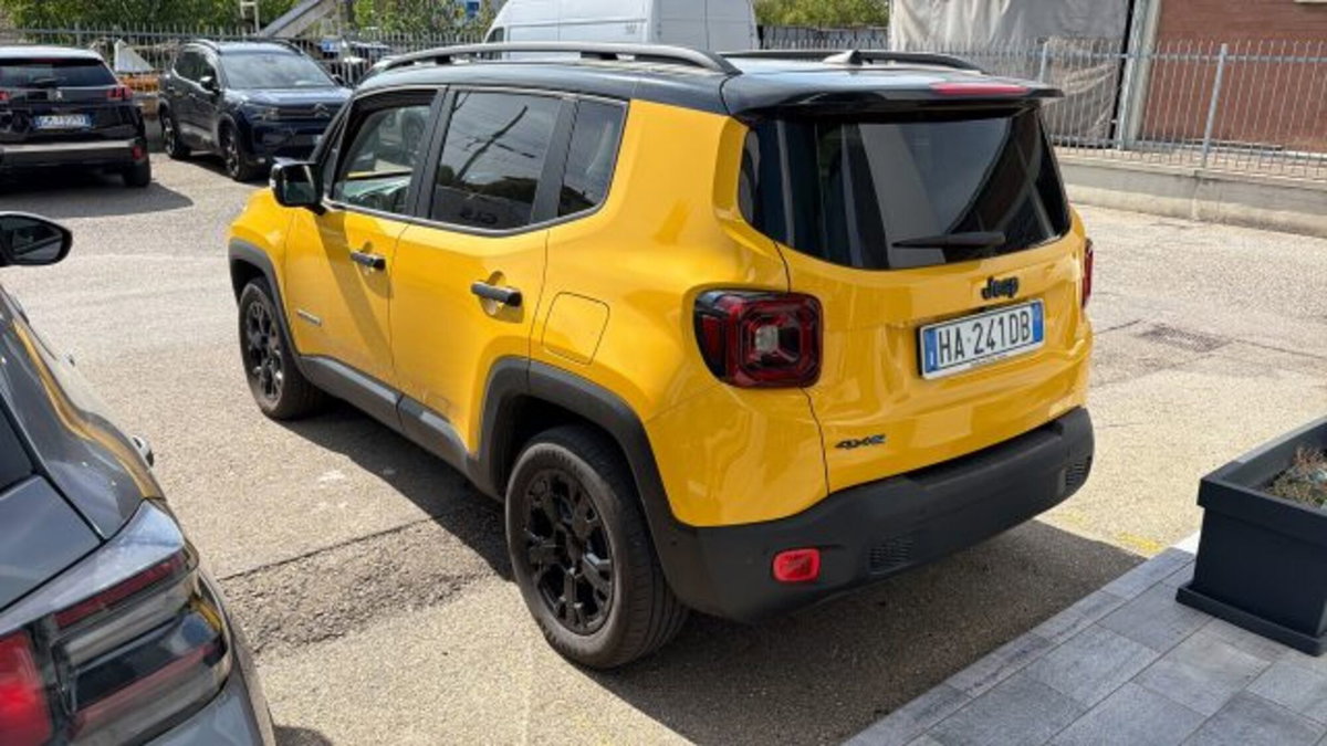 Jeep Renegade 1.3 t4 phev North Star 4xe at6 (4)