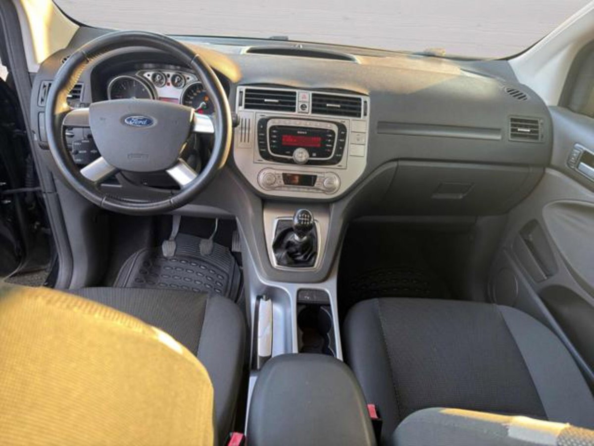 Ford Kuga 2.0 TDCi 140 CV 2WD DPF (11)
