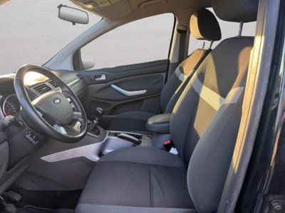 Ford Kuga 2.0 TDCi 140 CV 2WD DPF (9)