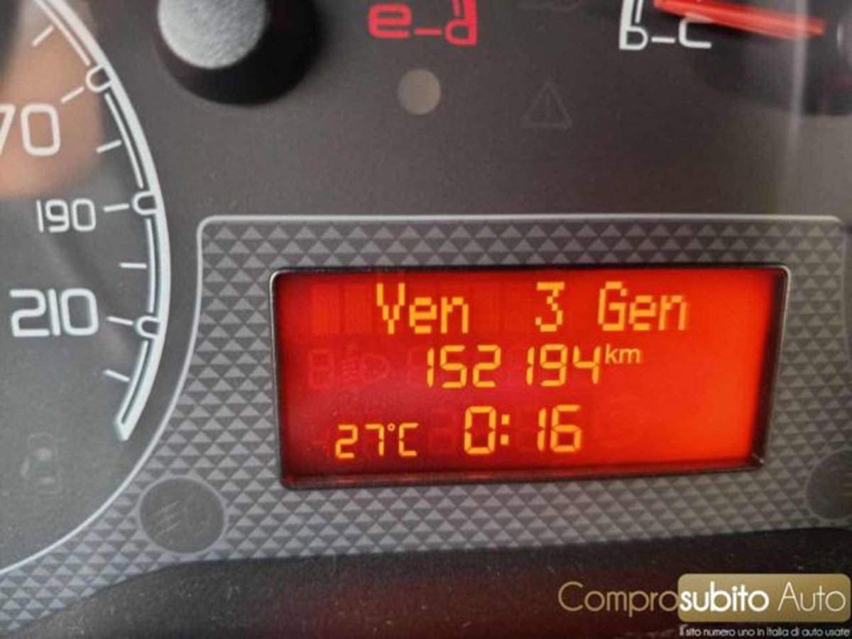 Fiat Fiorino 1.3 MJT 80CV Cargo (19)