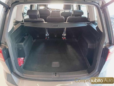 Volkswagen Touran 1.6 TDI 115 CV SCR DSG Executive BlueMotion Tech. (10)