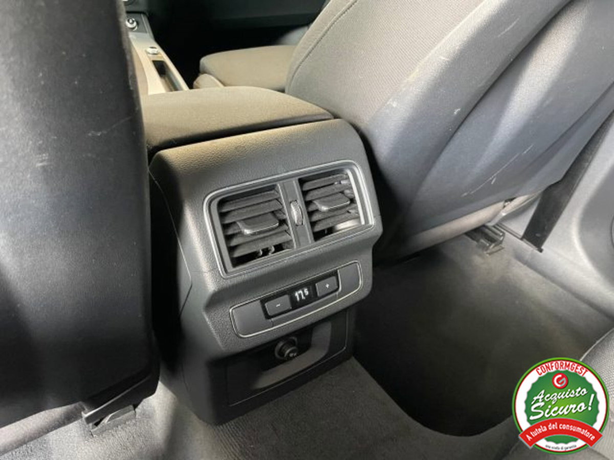 Audi Q5 40 TDI quattro S tronic Business Sport (19)