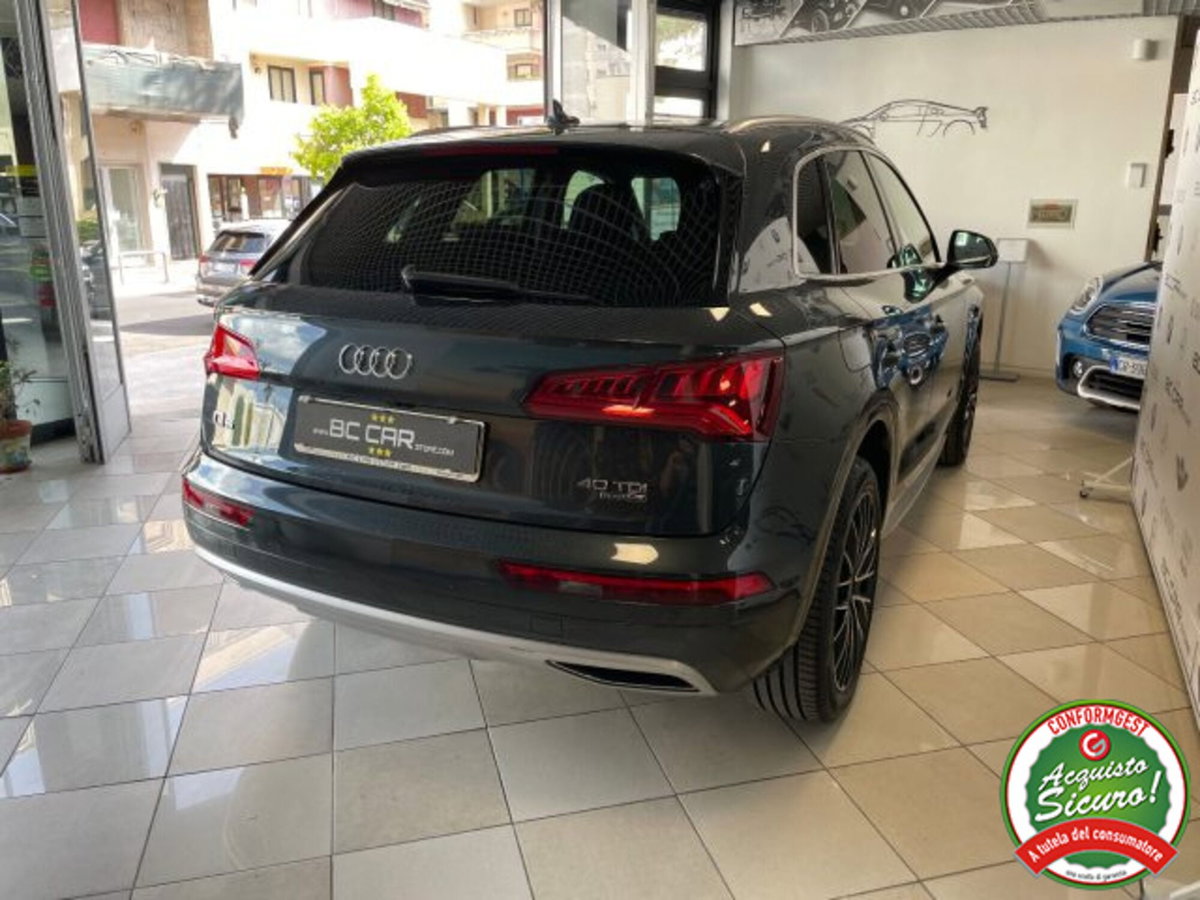 Audi Q5 40 TDI quattro S tronic Business Sport (4)