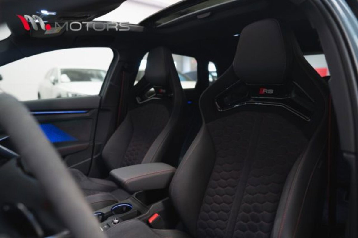 Audi RS 3 Sportback 2.5 tfsi quattro s-tronic (9)