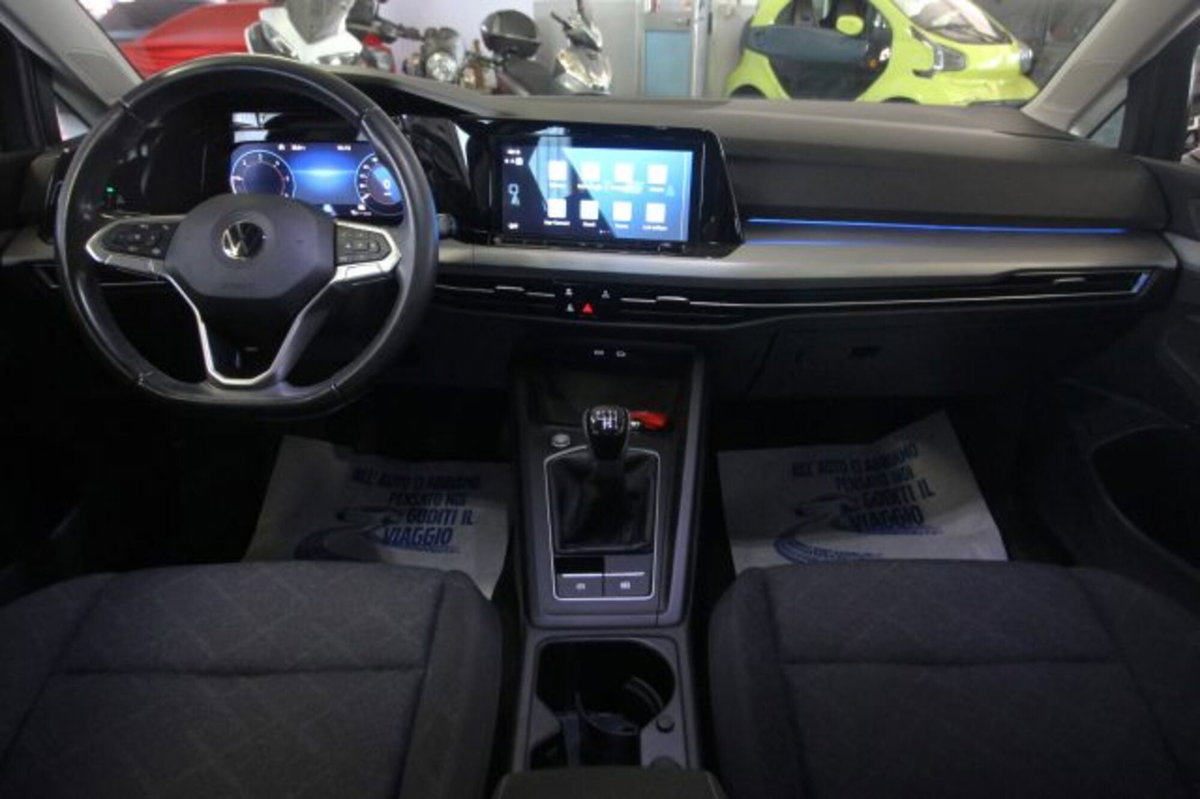 Volkswagen Golf Variant 2.0 TDI SCR DSG Life (11)