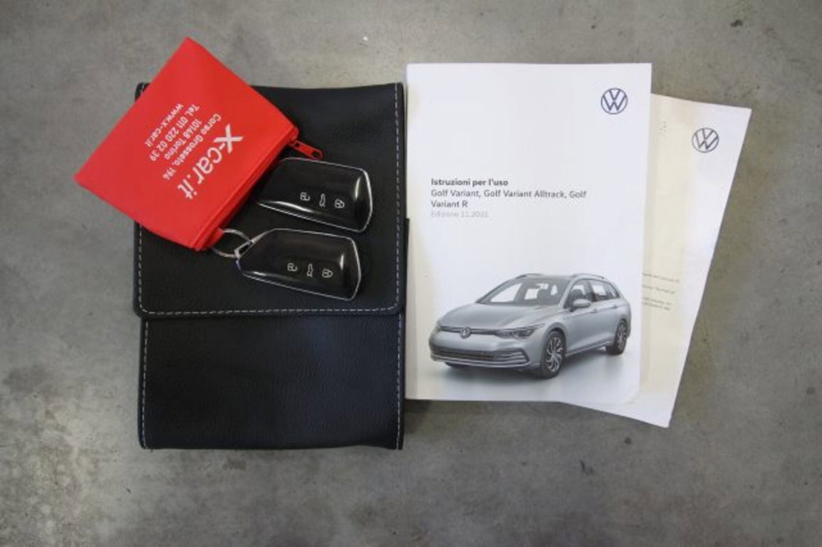 Volkswagen Golf Variant 2.0 TDI SCR DSG Life (18)