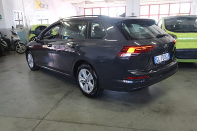 Volkswagen Golf Variant 2.0 TDI SCR DSG Life (4)