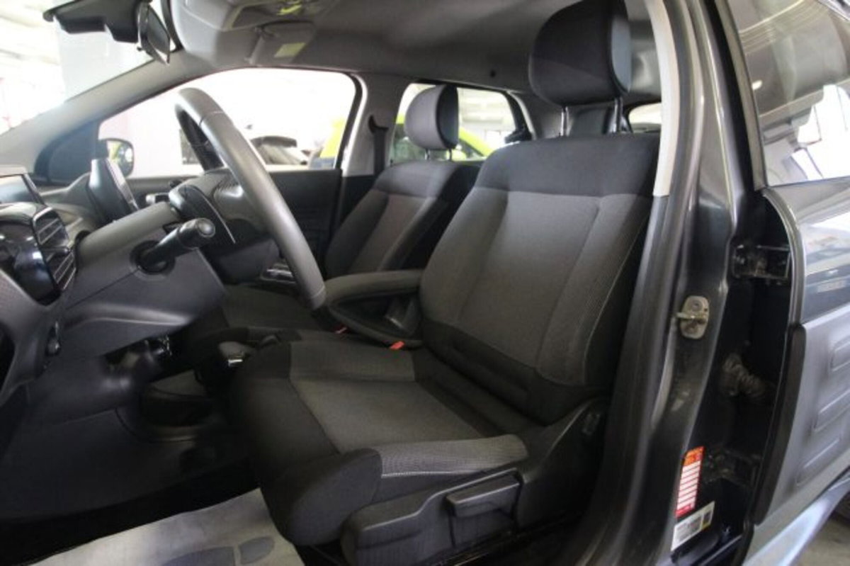 Citroen C4 Cactus BlueHDi 100 S&S ETG6 Shine (19)