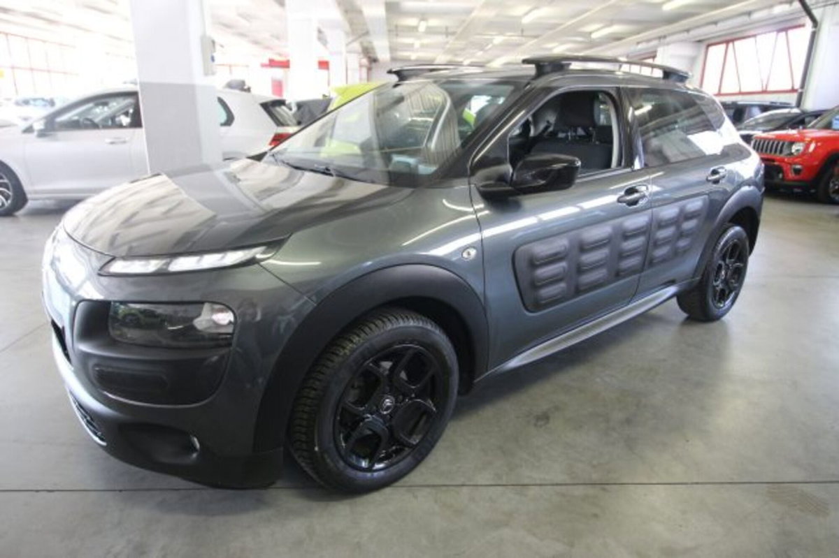 Citroen C4 Cactus BlueHDi 100 S&S ETG6 Shine (2)
