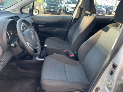 Toyota Yaris 1.0 5 porte Active (9)