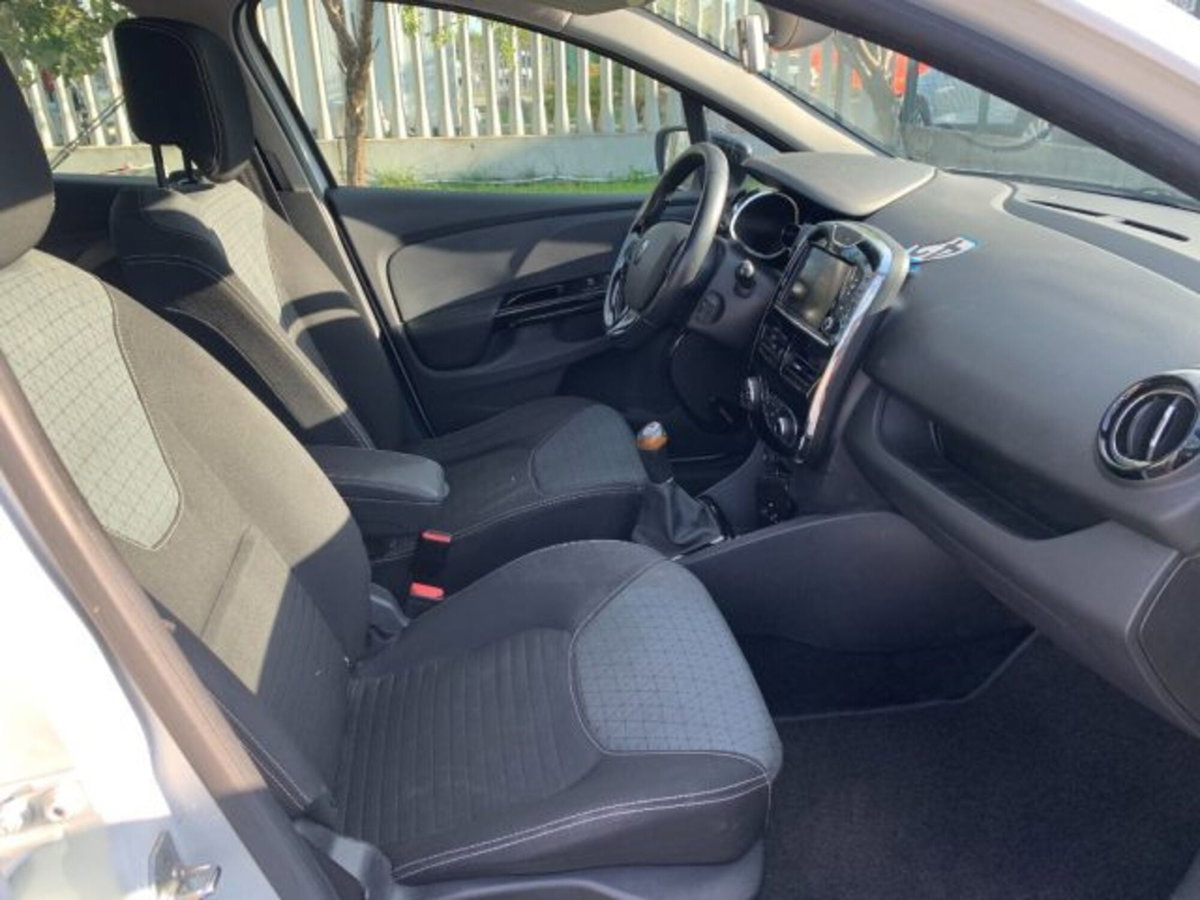 Renault Clio Sporter 1.5 dCi 8V 90CV EDC Energy (11)