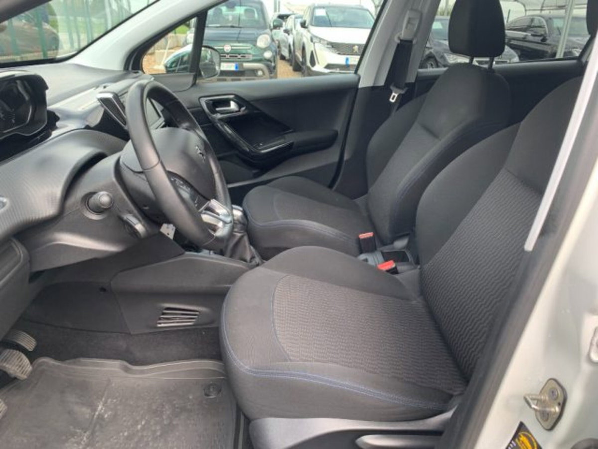 Peugeot 208 82 Stop&Start 5 porte Signature (9)